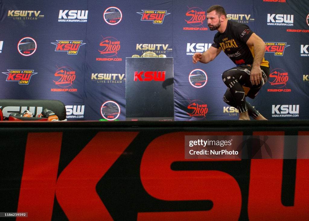 KSW 52 Media Training