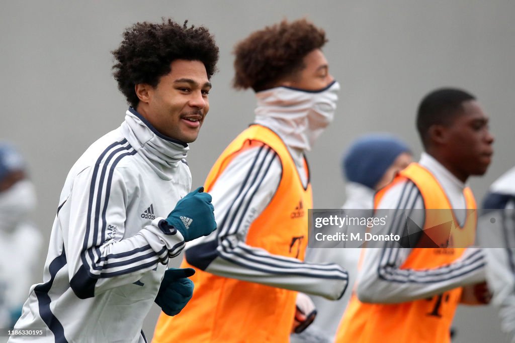 FC Bayern Muenchen - Training Session