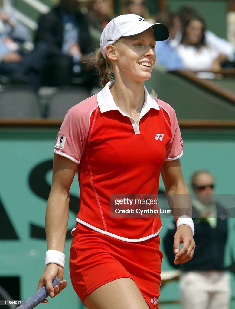 2004 French Open - Women's SemiFinal - Paola Suarez vs Elena Dementieva