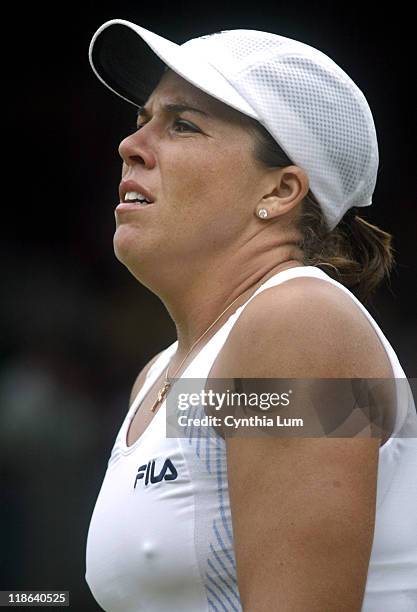 Jennifer Capriati on her way to being beaten by Serena Williams 6-1, 6-1