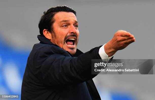 Massimo Oddo of AC Perugia gestures during the Coppa Italia match between US Sassuolo and AC Perugia at Mapei Stadium - Città del Tricolore on...