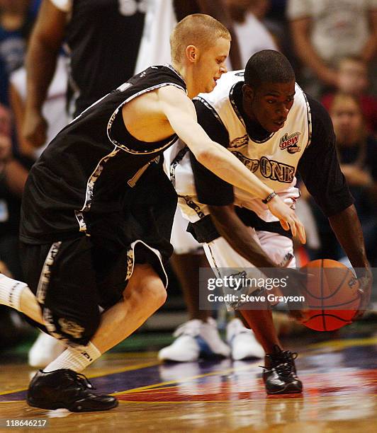 The Professor of Team AND1 in action against Spook of AND1 Phoenix  Fotografía de noticias - Getty Images