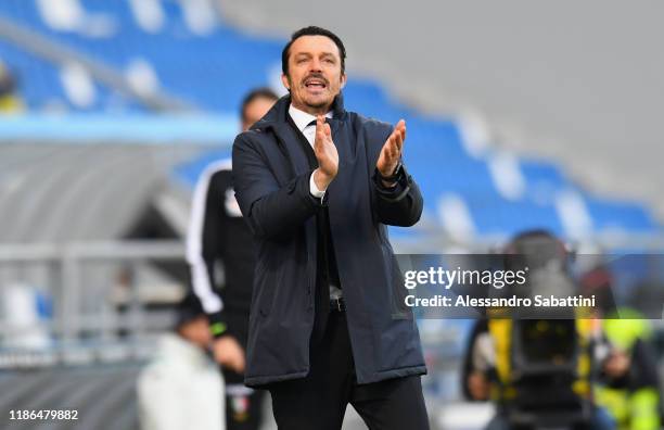 Massimo Oddo of AC Perugia gestures during the Coppa Italia match between US Sassuolo and AC Perugia at Mapei Stadium - Città del Tricolore on...