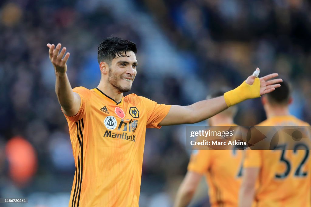 Wolverhampton Wanderers v Aston Villa - Premier League