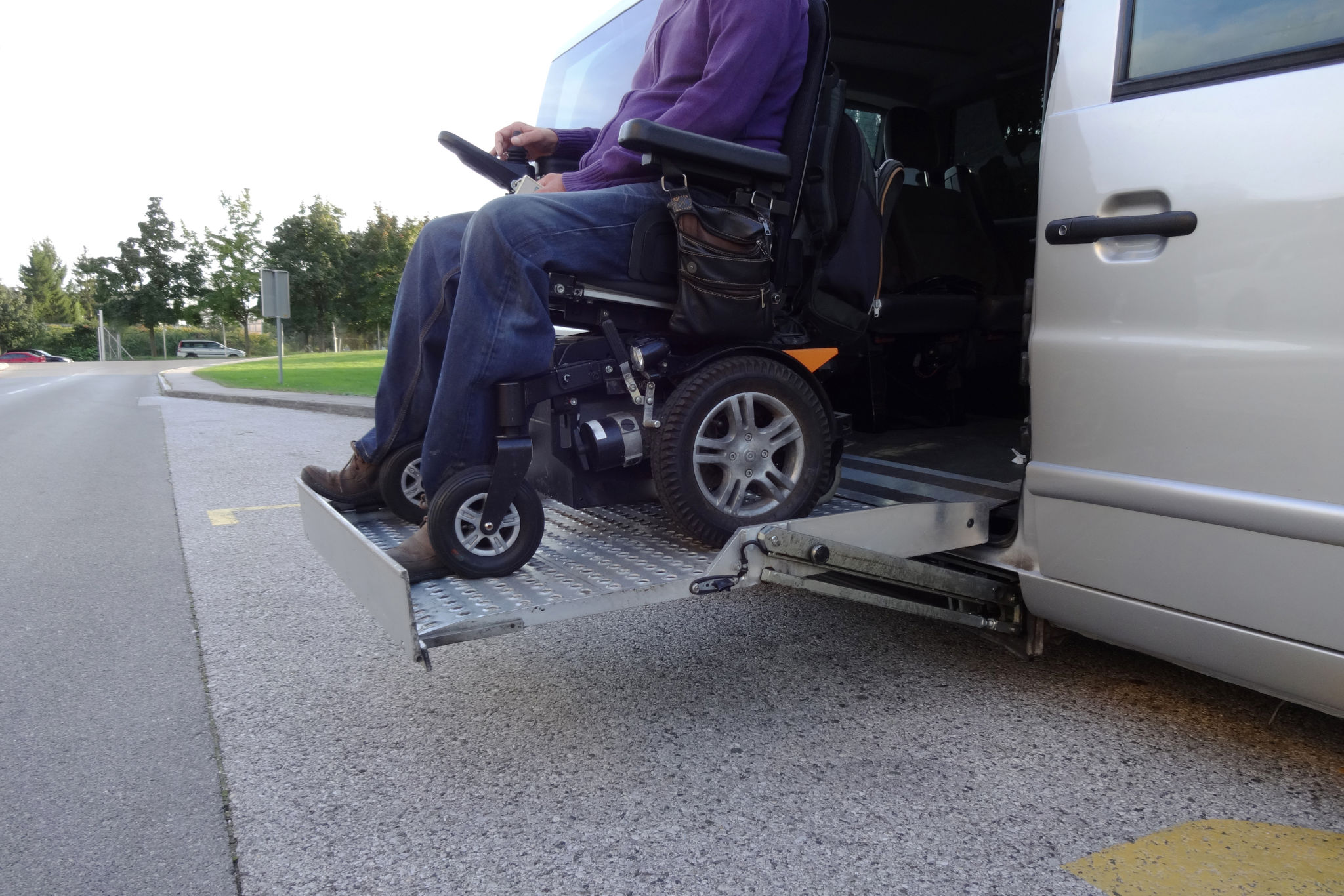 wheelchair taxi