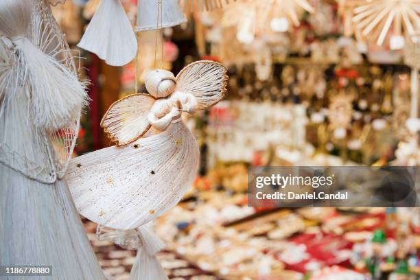 marienplatz munich christmas market - christmas market in munich stock-fotos und bilder