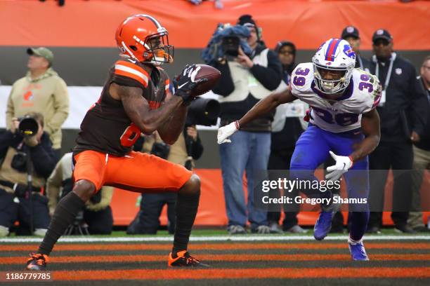 Rashard Higgins of the Cleveland Browns catches a fourth quarter touchdown in front of Levi Wallace of the Buffalo Bills at FirstEnergy Stadium on...