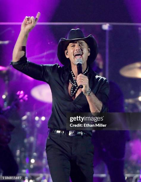 Tim McGraw performs onstage during the 2019 iHeartRadio Music Festival at T-Mobile Arena on September 20, 2019 in Las Vegas, Nevada.