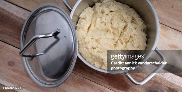 mashed potatoes - mashed potatoes stock pictures, royalty-free photos & images