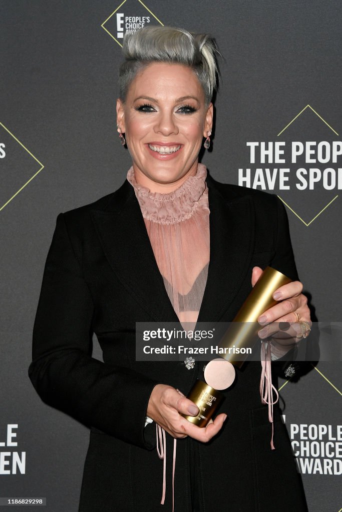 2019 E! People's Choice Awards - Press Room