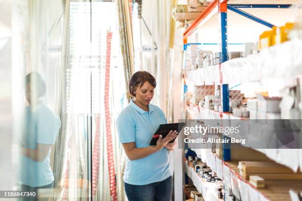 Computer Stockroom Small Stockroom Photos and Premium High Res Pictures - Getty Images