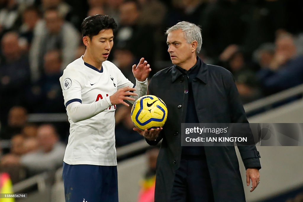 FBL-ENG-PR-TOTTENHAM-BURNLEY