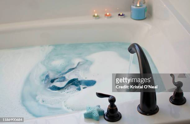 bubble bath - bubblebath stock pictures, royalty-free photos & images
