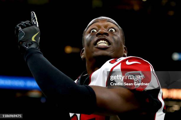 Damontae Kazee of the Atlanta Falcons reacts to fans during a NFL game against the New Orleans Saints at the Mercedes Benz Superdome on November 10,...