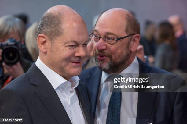 Federal party convention of the SPD in Berlin. During the party convention - Olaf Scholz and Martin Schulz in conversation.