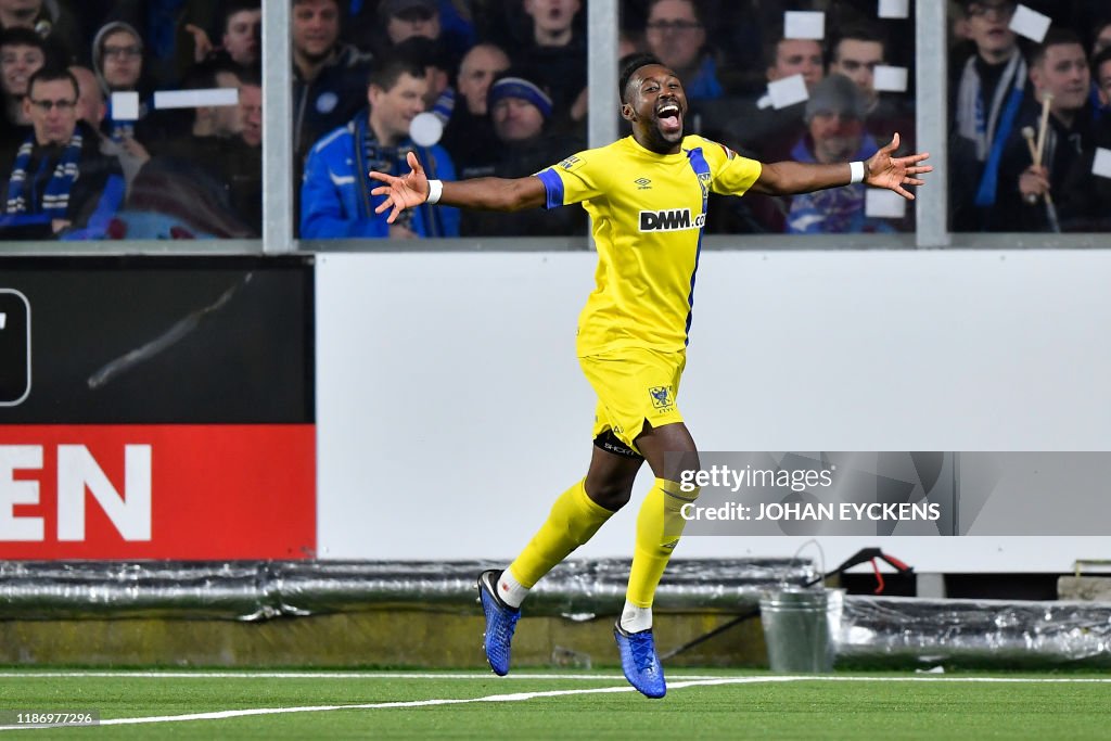 SOCCER JPL D18 STVV VS CLUB BRUGGE