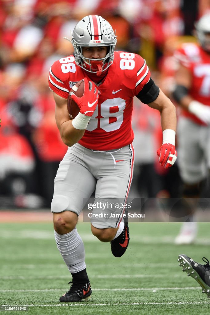 Jerry Rudzinski Jeremy Ruckert of the Ohio State Buckeyes runs with the ball against ...