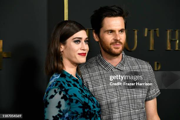 Lizzy Caplan and Tom Riley attend the Premiere Of Apple TV+'s "Truth Be Told" at AMPAS Samuel Goldwyn Theater on November 11, 2019 in Beverly Hills,...