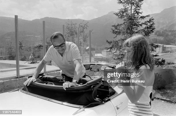 Jacques Chirac on vacation with his daughter Claude. | Location: Auron, France.