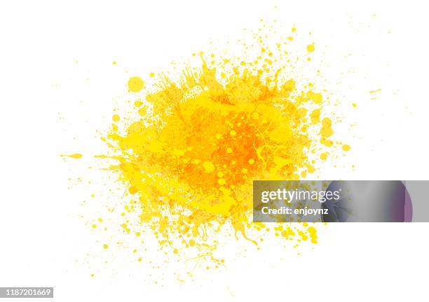 illustrations, cliparts, dessins animés et icônes de éclaboussure jaune de peinture - couleur orange