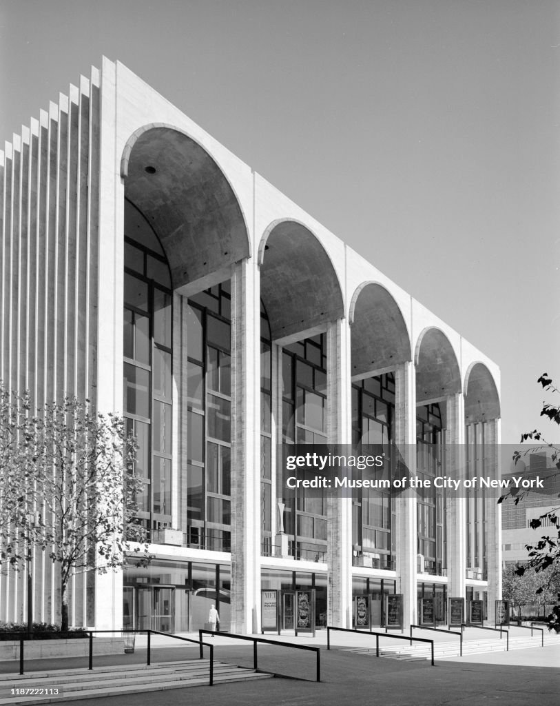 Metropolitan Opera House, Lincoln Center