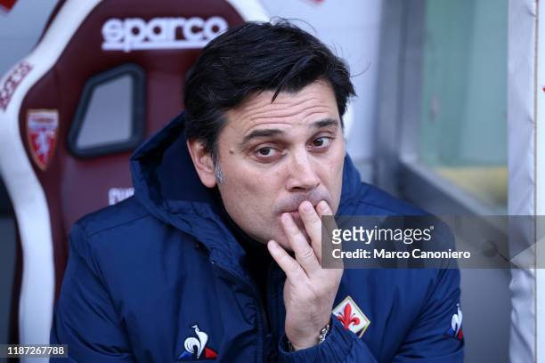 Vincenzo Montella, head coach of Acf Fiorentina, looks on before the Serie A match between Torino Fc and Acf Fiorentina. Torino Fc wins 2-1 over Acf...