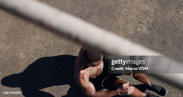 toned from head to toe - bodyweight training stock pictures, royalty-free photos & images