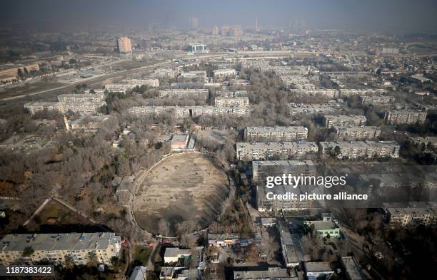 December 2019, Afghanistan, Kabul: View of Afghanistan's capital Kabul. Photo: Britta Pedersen/dpa-Zentralbild/ZB