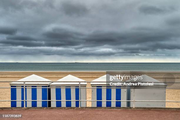 la baule beach, loire atlantique, france - la baule stock pictures, royalty-free photos & images