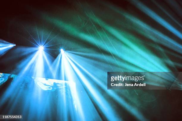 stage lights, concert lights, concert background, stage background - and styled to rock celebration of music and fashion with live performances in new york city inside stockfoto's en -beelden