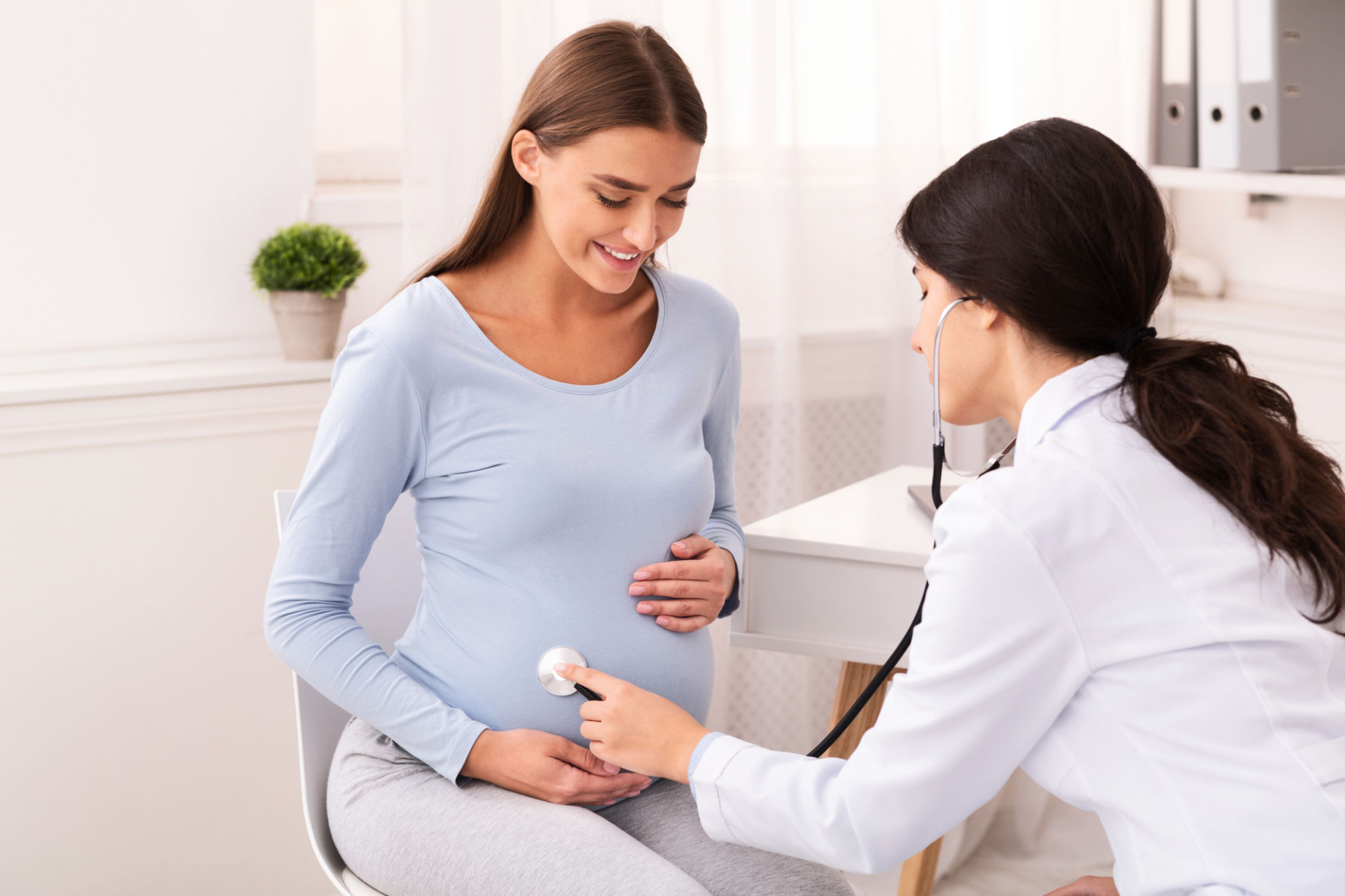 pregnant woman consultation