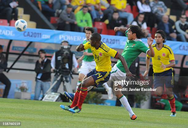 Luis Perea from Colombia in action during a match between Colombia and Bolivia for the third round of Group A of Copa America 2011 at Brigadier...