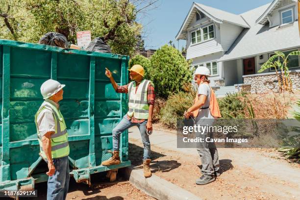 Outside Work Crew 1,565 Wall Crew Stock Photos, High-Res Pictures, and Images - Getty Images