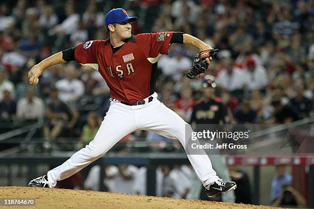 Futures All-Star Matt Harvey of the New York Mets throws a pitch during the 2011 XM All-Star Futures Game at Chase Field on July 10, 2011 in Phoenix,...