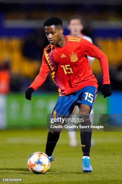 Ansu Fati of Spain under-21 runs with the ball during the euro qualifiers under -21 between Spain and Macedonia at Estadio Santo Domingo on November...