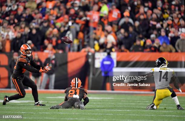 Strong safety Morgan Burnett of the Cleveland Browns makes an interception off a tip in the second quarter of the game against the Pittsburgh...