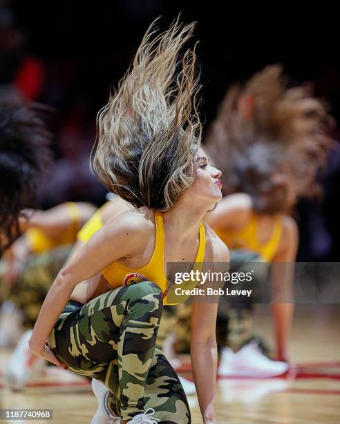 Houston Rockets Dance 624 Houston Rockets Power Dancers Photos & High Res Pictures - Getty Images