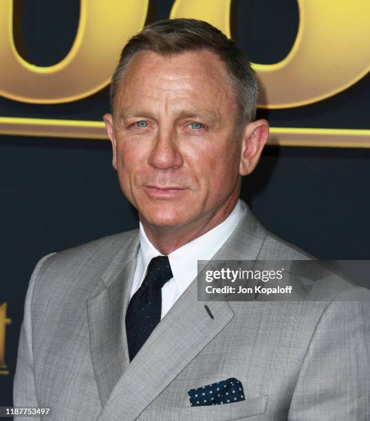Daniel Craig attends the premiere of Lionsgate's "Knives Out" at Regency Village Theatre on November 14, 2019 in Westwood, California.