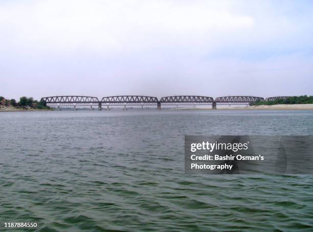 Bridge Backside Back Flip Bridge Photos and Premium High Res Pictures - Getty Images