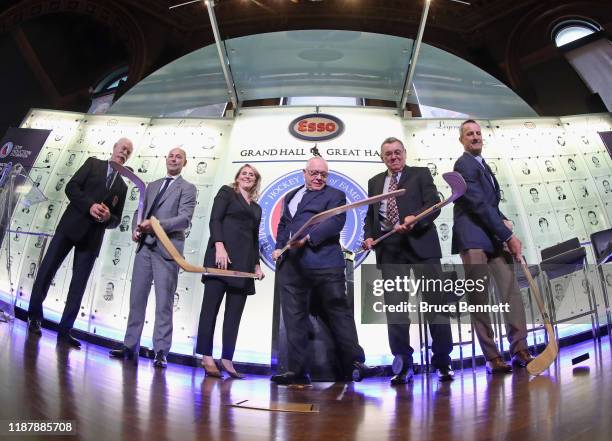 The Hockey Hall of Fame Class of 2019 Sergei Zubov, Hayley Wickenheiser, Jim Rutherford, Vaclav Nedomandsky and Guy Carbonneau appear at a photo...