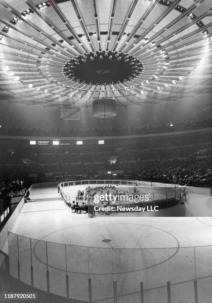 Msg Ice Rink 3,688 Madison Square Garden General Stock Photos, High-Res Pictures ...