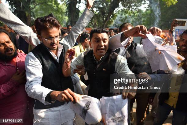 Tehseen 37 Tehseen Poonawalla Stock Photos, High-Res Pictures, and Images ...