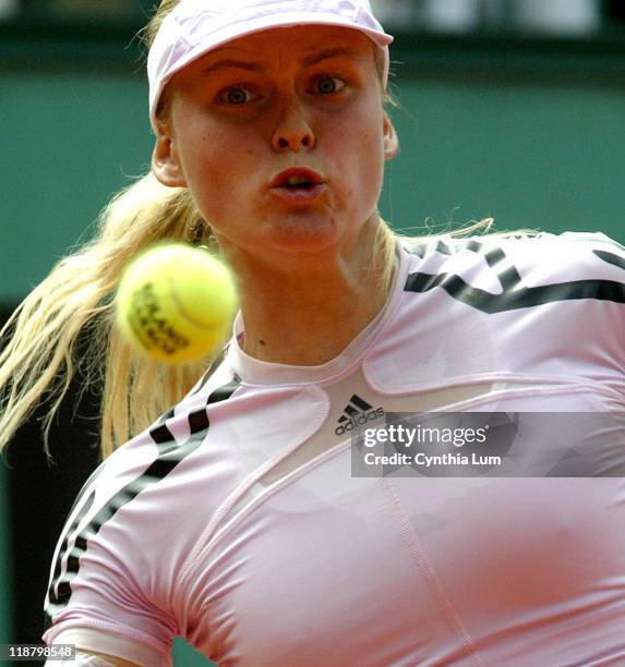 Anna-Lena Groenfeld of Germany defeats Maria Kirilenko of Russia 6-2, 7-6, in the third round of the French Open, Paris, France on June 2, 2006