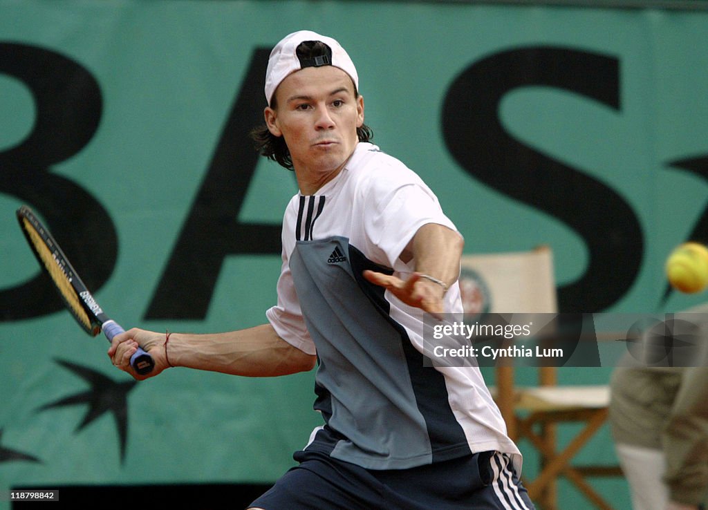 2004 French Open - Mens Semi Final - Guillermo Coria vs Carlos Moya