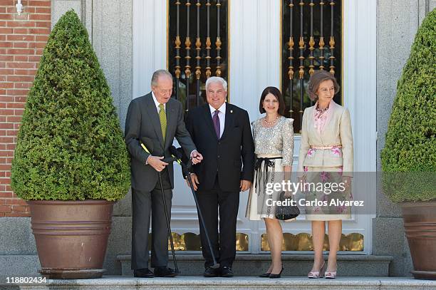 King Juan Carlos of Spain and Queen Sofia of Spain receive Panama's President Ricardo Martinelli and wife Marta Linares de Martinelli at Zarzuela...