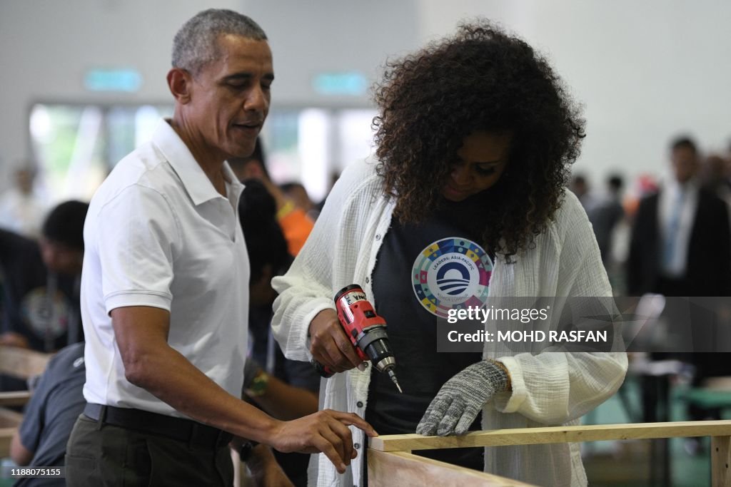 Obama Ryu Former US president Barack Obama and wife Michelle Obama attend a ...