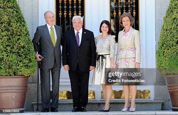 King Juan Carlos of Spain and Queen Sofia of Spain receive Panama«s President Ricardo Martinelli and First Lady of Panama Marta Linares de Martinelli...