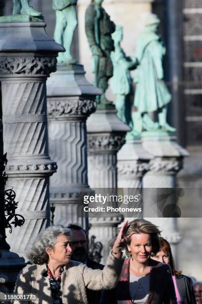 - Bezoek van de Koningin Mathilde aan het Koninklijk Conservatorium Brussel / Grote Zavel - Visite de la Reine Mathilde au Conservatoire Royal de...