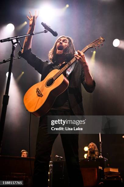 Hozier performs live on stage at Wind Creek Event Center on November 16, 2019 in Bethlehem, Pennsylvania.