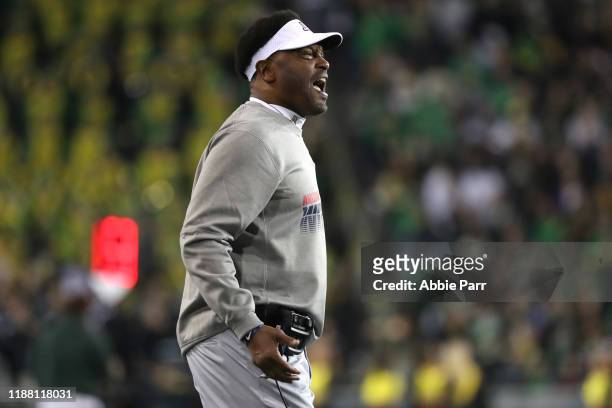 Head Coach Kevin Sumlin of the Arizona Wildcats reacts against the Oregon Ducks in the first quarter during their game at Autzen Stadium on November...